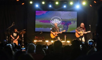 La Plaza Primera Junta brill con la presentacin de Javier Calamaro